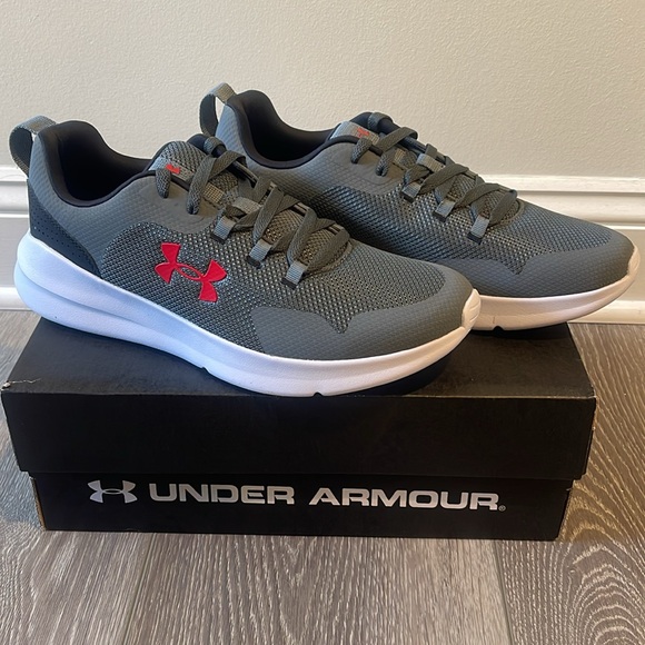 NIB, men’s under Armour sneakers, Size 11 - Picture 2 of 3
